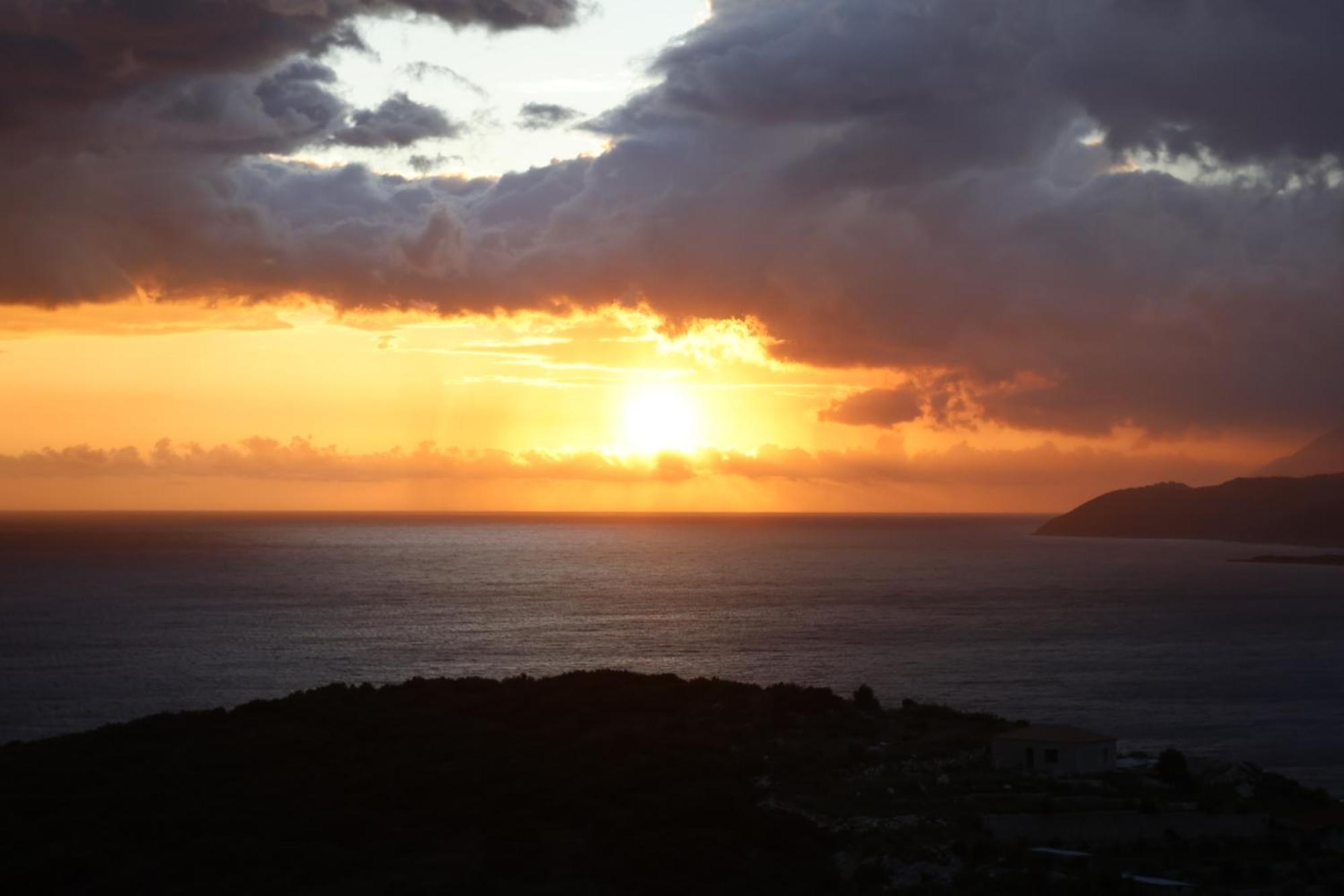 Sunset Serenity هيماري المظهر الخارجي الصورة